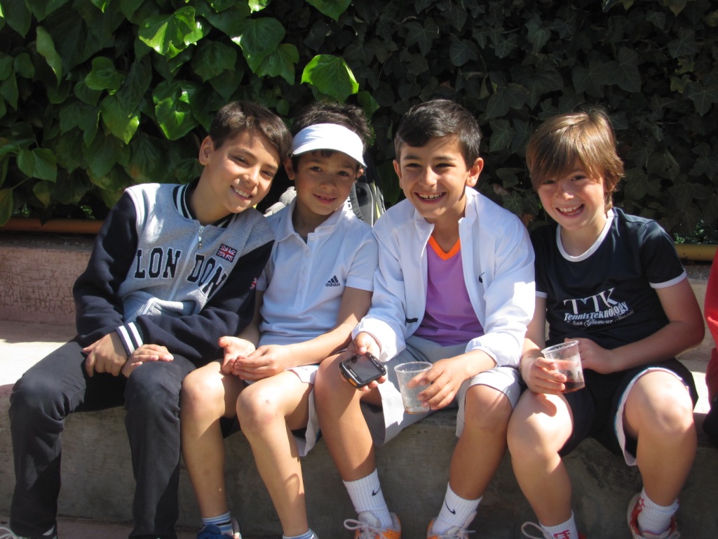 2013-04 Kinder al Green Park